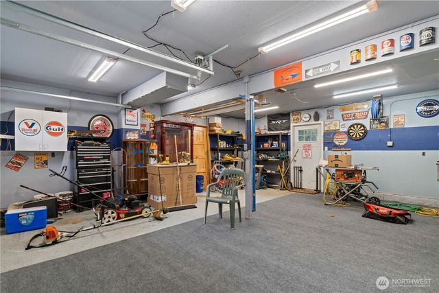 3485 NW This A Way Rd, Bremerton, WA 98312
