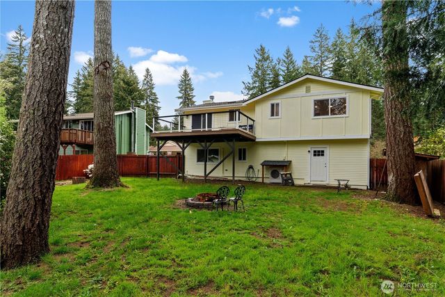 3485 NW This A Way Rd, Bremerton, WA 98312