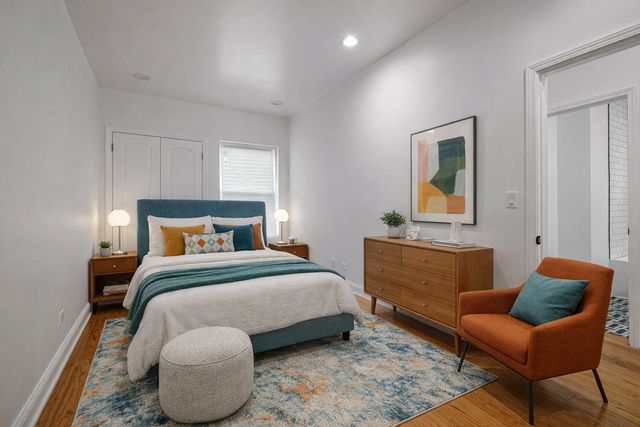 6845 S Saint Lawrence Avenue, Chicago, IL 60637