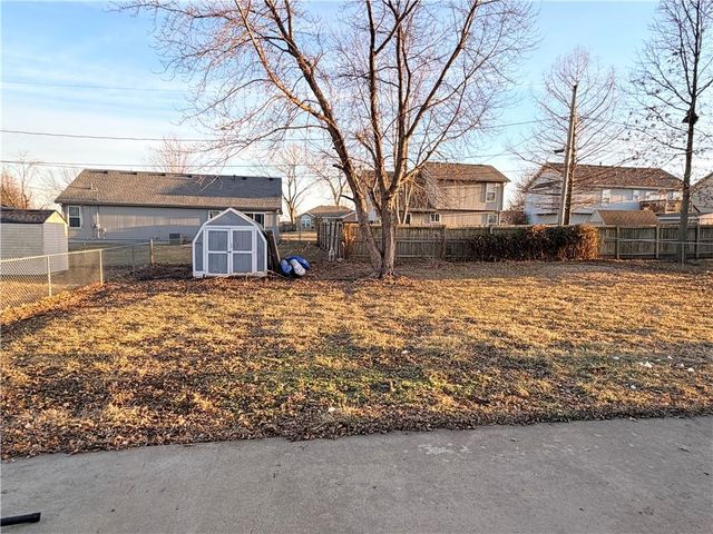 509 W Edgewood Drive, Edgerton, KS 66021