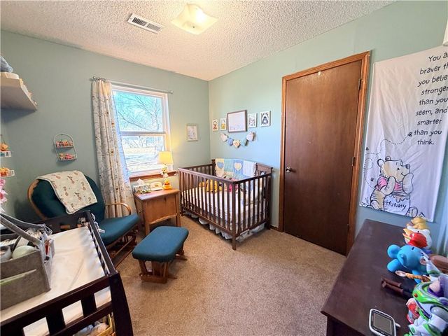 509 W Edgewood Drive, Edgerton, KS 66021