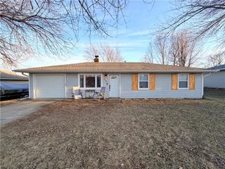 509 W Edgewood Drive, Edgerton, KS 66021