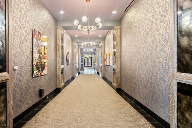 555 Church St Apt 2300, Nashville, TN 37219