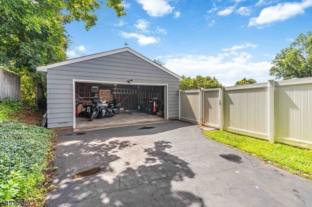 22 Highland Ave, Rockaway Twp., NJ 07801