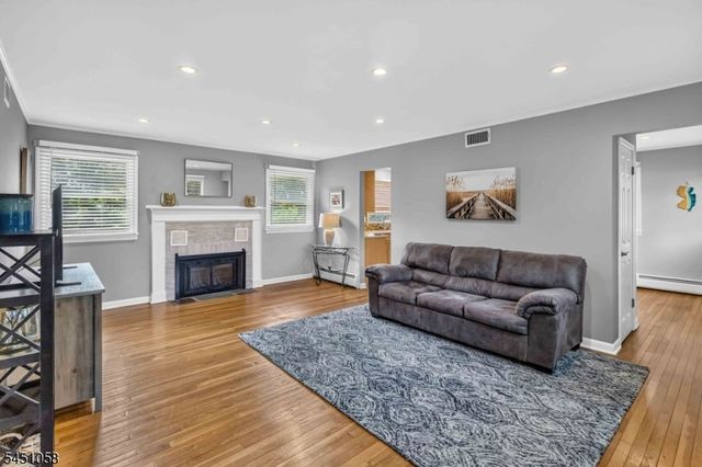 22 Highland Ave, Rockaway Twp., NJ 07801