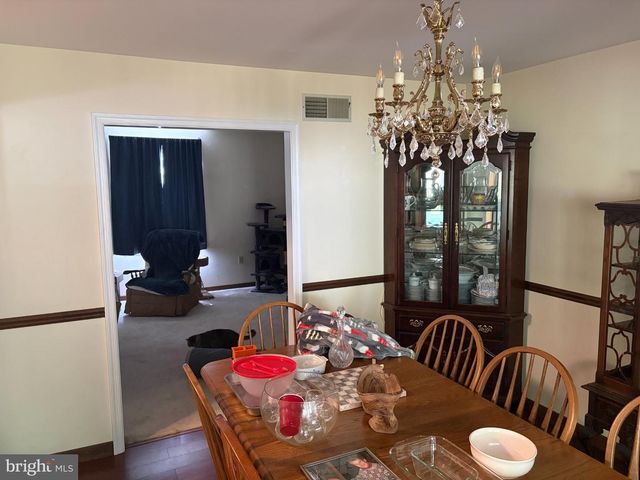 1231 LINDY TER, Boiling Springs, PA 17007