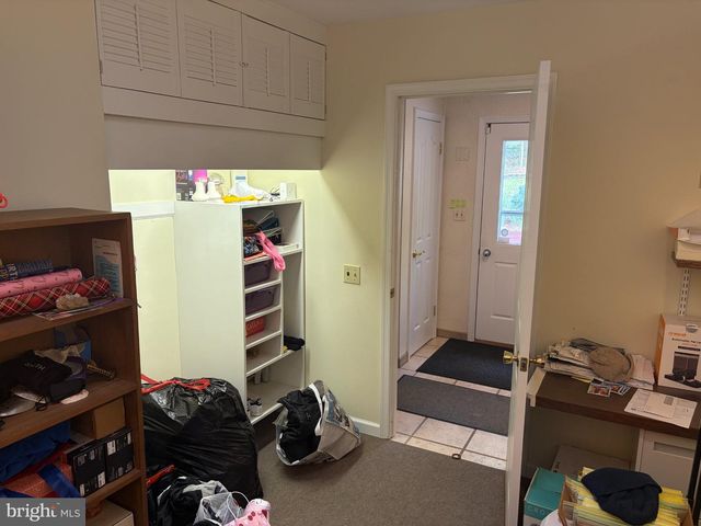 1231 LINDY TER, Boiling Springs, PA 17007