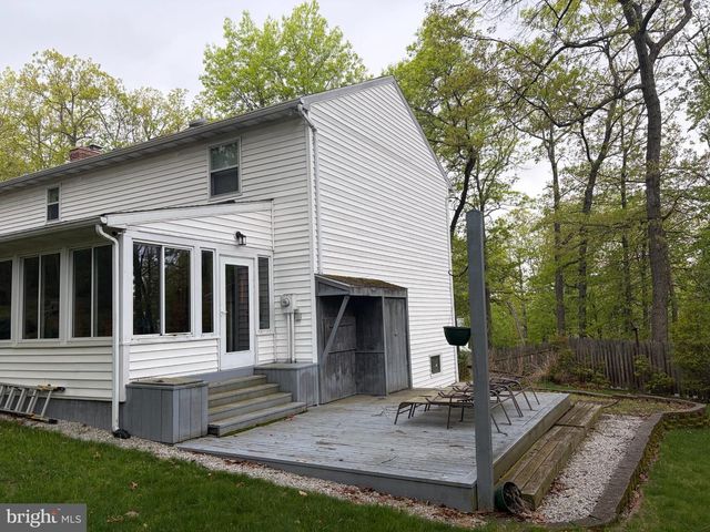 1231 LINDY TER, Boiling Springs, PA 17007