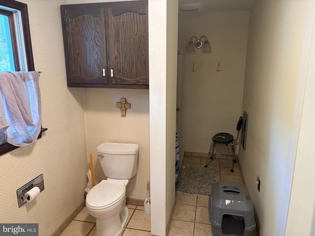 1231 LINDY TER, Boiling Springs, PA 17007