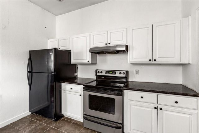 3321 Sealy Avenue, Galveston, TX 77550
