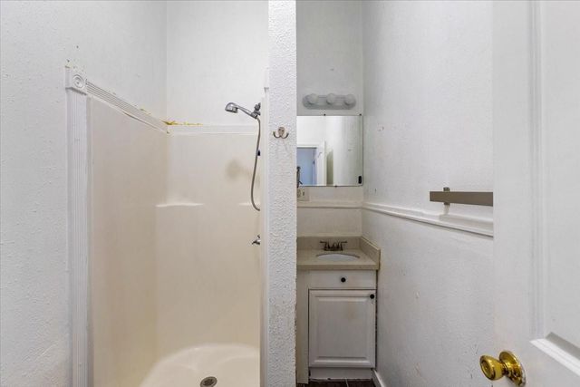 3321 Sealy Avenue, Galveston, TX 77550