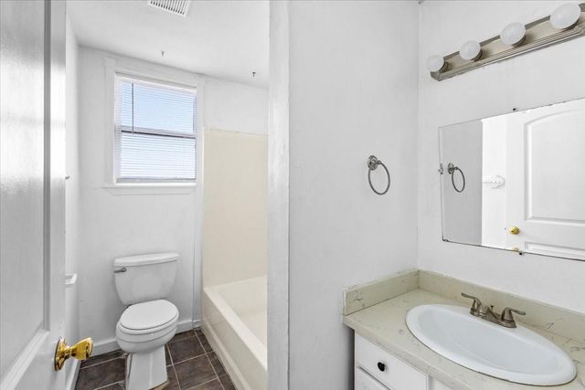 3321 Sealy Avenue, Galveston, TX 77550