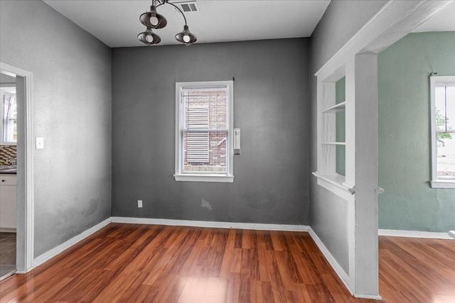 3321 Sealy Avenue, Galveston, TX 77550