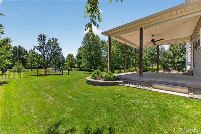142 Countryshire Drive, Lake St Louis, MO 63367