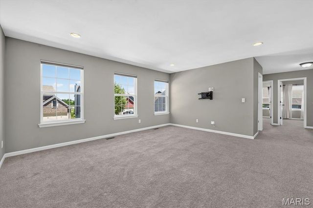 142 Countryshire Drive, Lake St Louis, MO 63367
