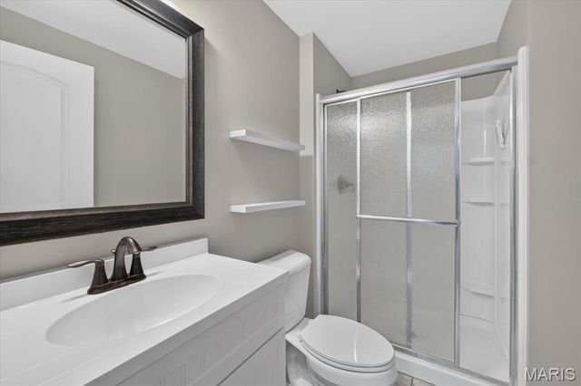 142 Countryshire Drive, Lake St Louis, MO 63367