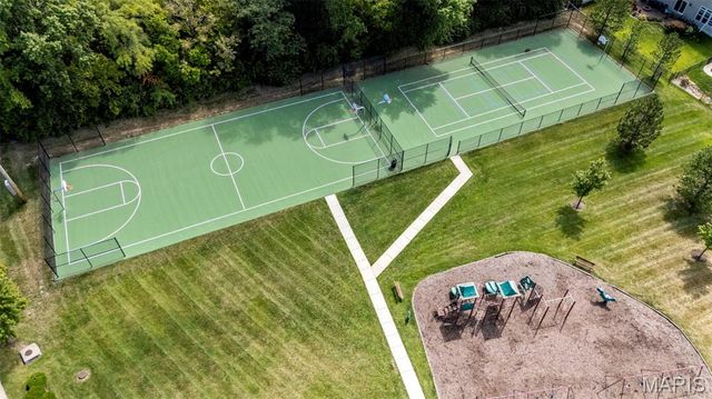 142 Countryshire Drive, Lake St Louis, MO 63367