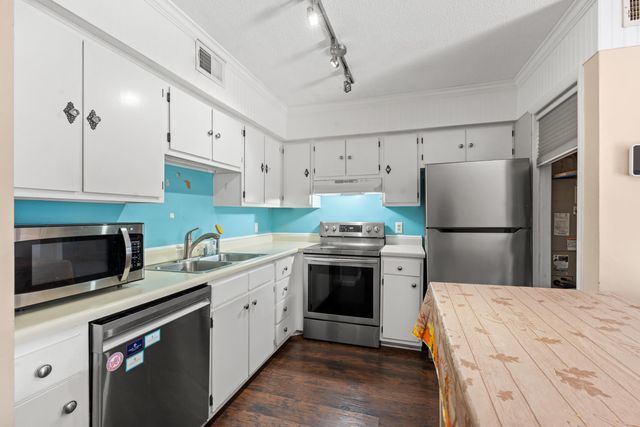 405 Cambridge Cir Apt B7, Murrells Inlet, SC 29576