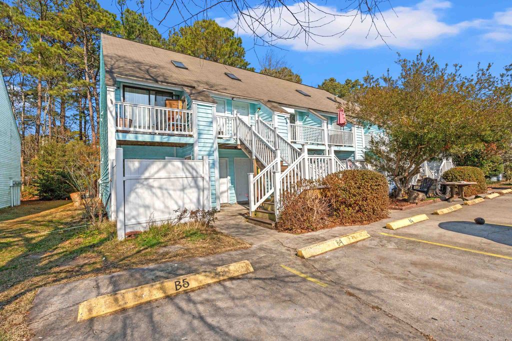 405 Cambridge Cir Apt B7, Murrells Inlet, SC 29576