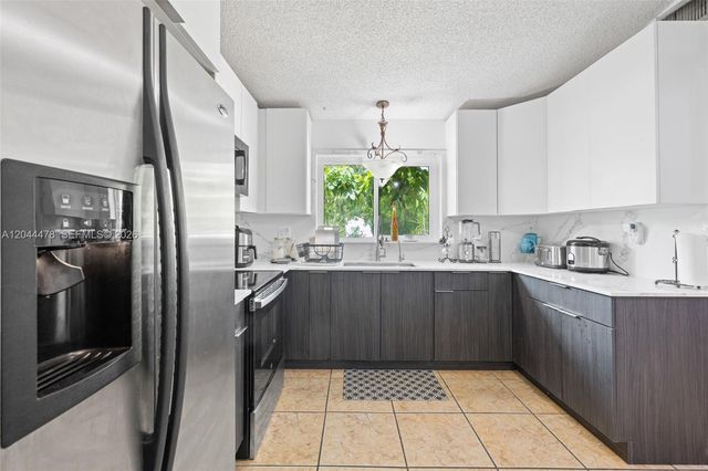 8014 SW 133rd Ct, Miami, FL 33183