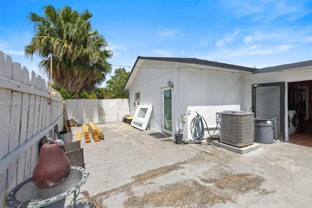 8014 SW 133rd Ct, Miami, FL 33183