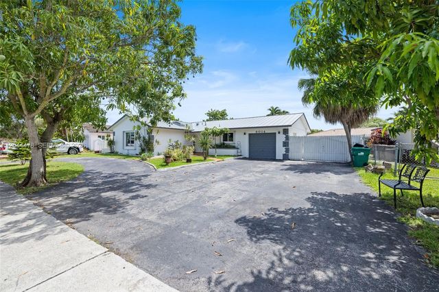 8014 SW 133rd Ct, Miami, FL 33183