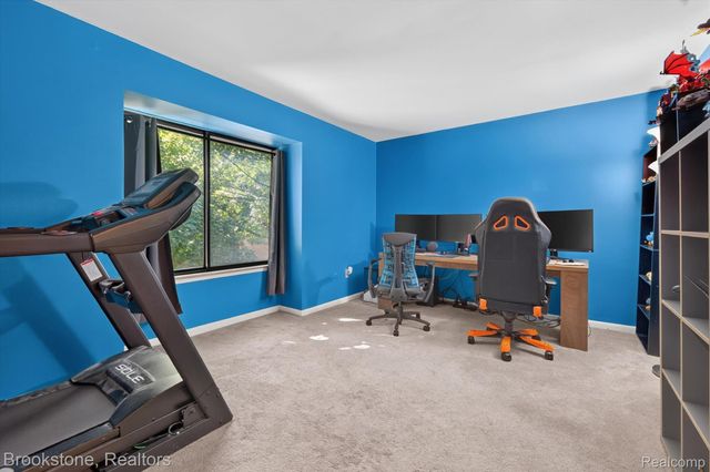 37128 Clubhouse Drive 37, Sterling Heights, MI 48312
