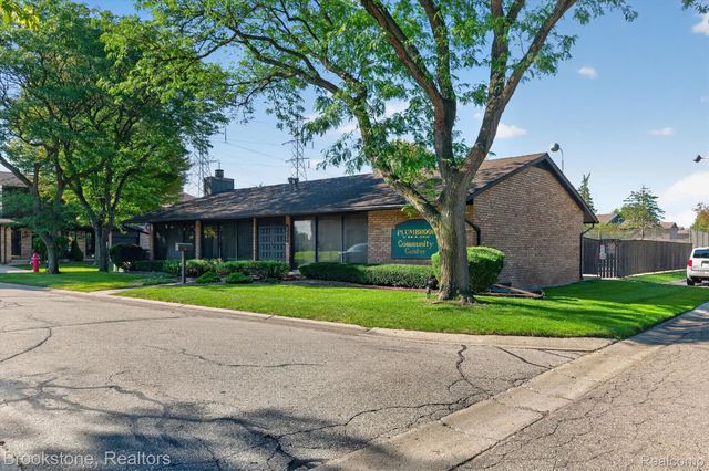 37128 Clubhouse Drive 37, Sterling Heights, MI 48312