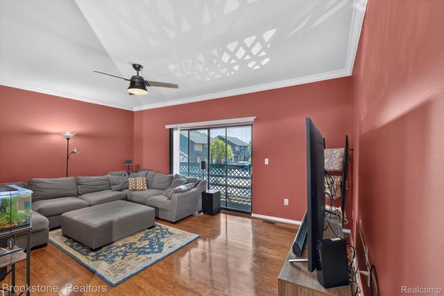 37128 Clubhouse Drive 37, Sterling Heights, MI 48312