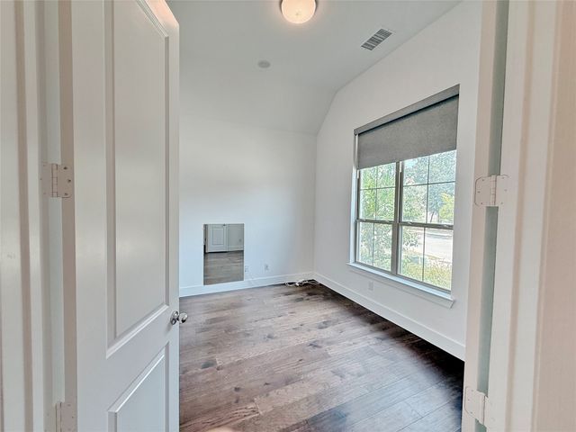 4513 Expedition Drive, Oak Point, TX 75068
