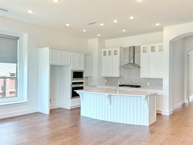 4513 Expedition Drive, Oak Point, TX 75068