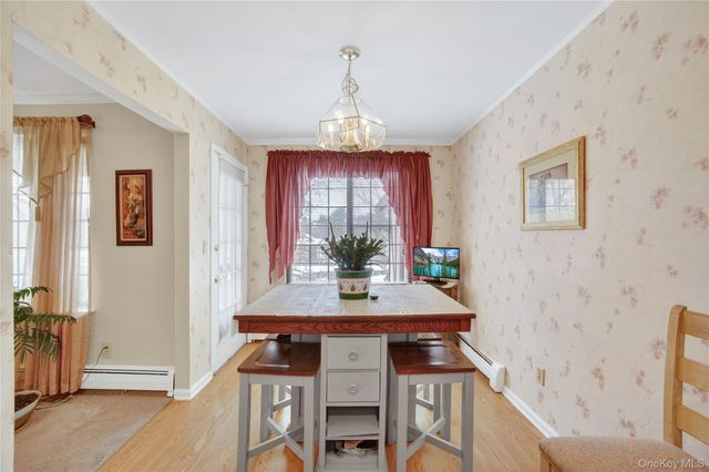 21 Foxwood Drive 8, Pleasantville, NY 10570