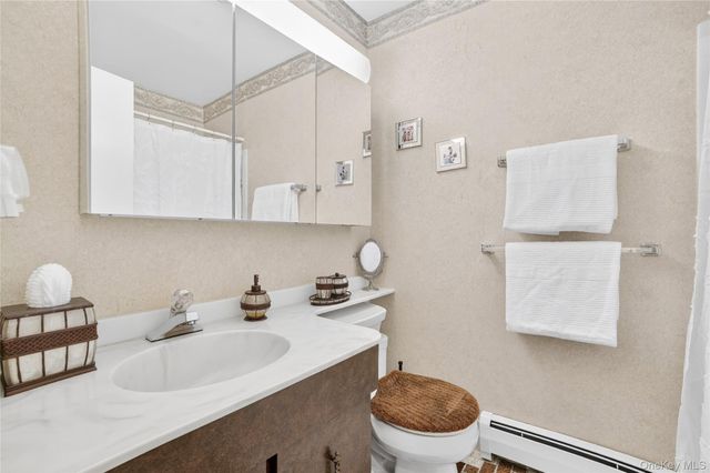 21 Foxwood Drive 8, Pleasantville, NY 10570