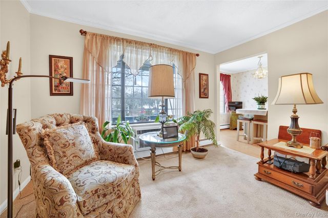 21 Foxwood Drive 8, Pleasantville, NY 10570