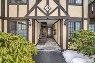 21 Foxwood Drive 8, Pleasantville, NY 10570