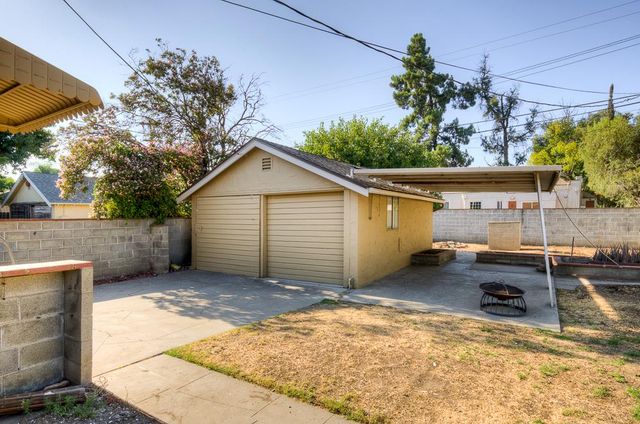 226 E Alhambra Avenue, Fresno, CA 93728