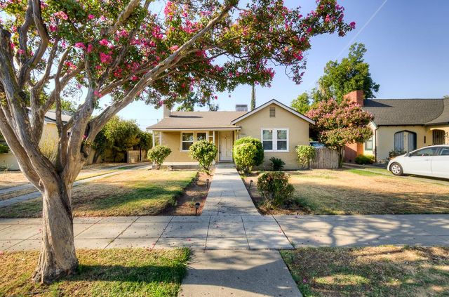 226 E Alhambra Avenue, Fresno, CA 93728