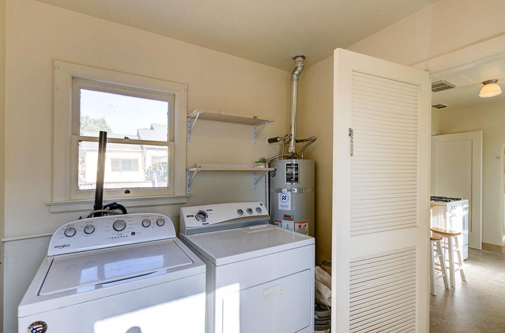 Image 25 of property listing at 226 E Alhambra Avenue, Fresno, CA 93728