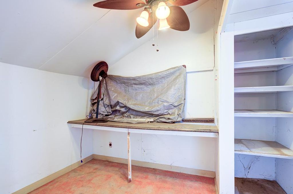 Image 28 of property listing at 226 E Alhambra Avenue, Fresno, CA 93728