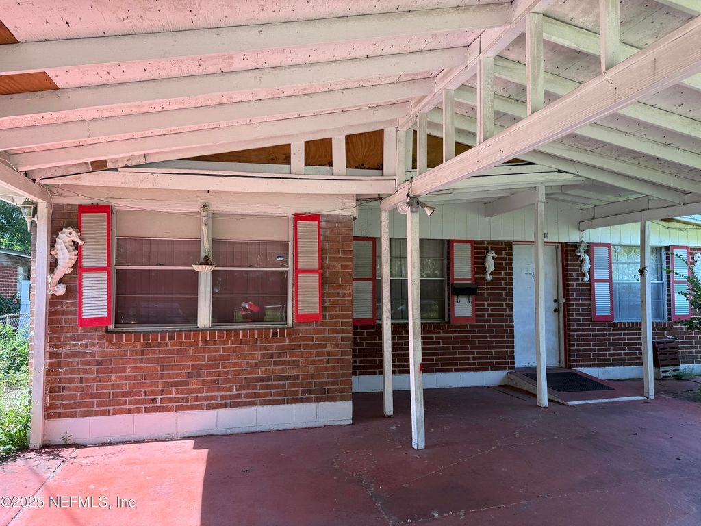 2560 ROBERT Street, Jacksonville, FL 32209