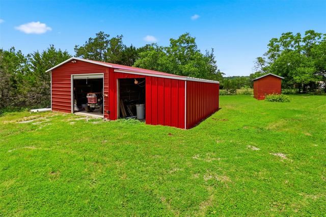241 Hilltop DR, Burnet, TX 78611