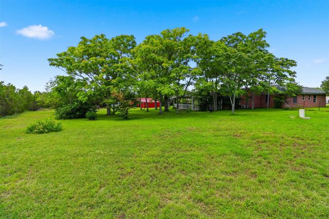 241 Hilltop DR, Burnet, TX 78611