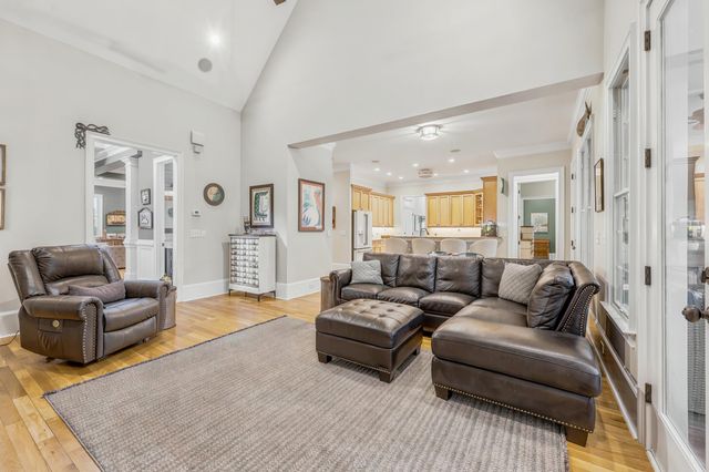 98 Hunters Oak Ct., Pawleys Island, SC 29585