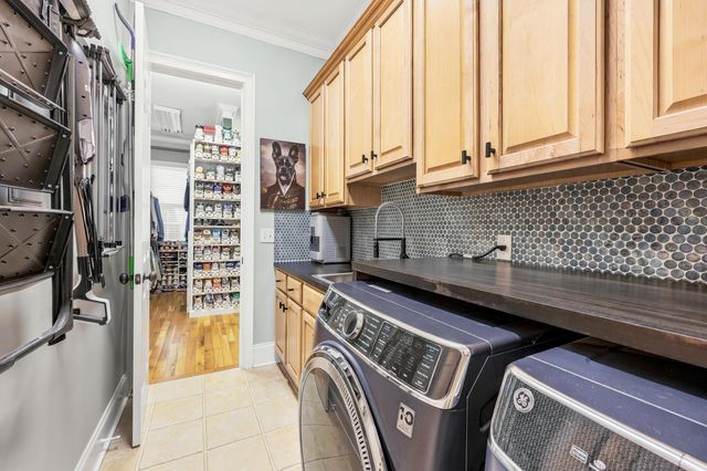 98 Hunters Oak Ct., Pawleys Island, SC 29585