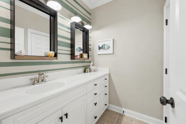 98 Hunters Oak Ct., Pawleys Island, SC 29585