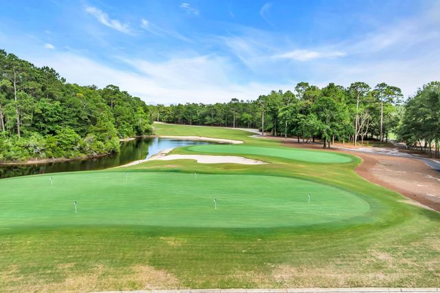 98 Hunters Oak Ct., Pawleys Island, SC 29585