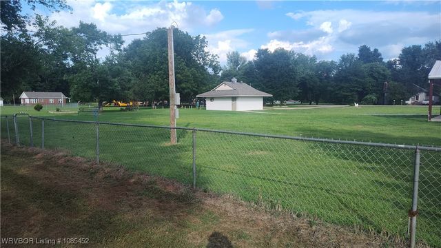 124 Railroad Avenue, Rudy, AR 72952