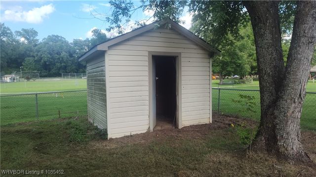 124 Railroad Avenue, Rudy, AR 72952