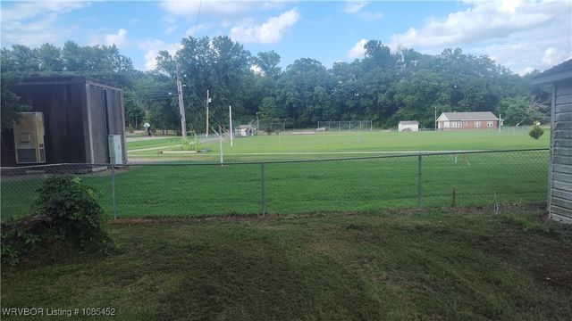 124 Railroad Avenue, Rudy, AR 72952