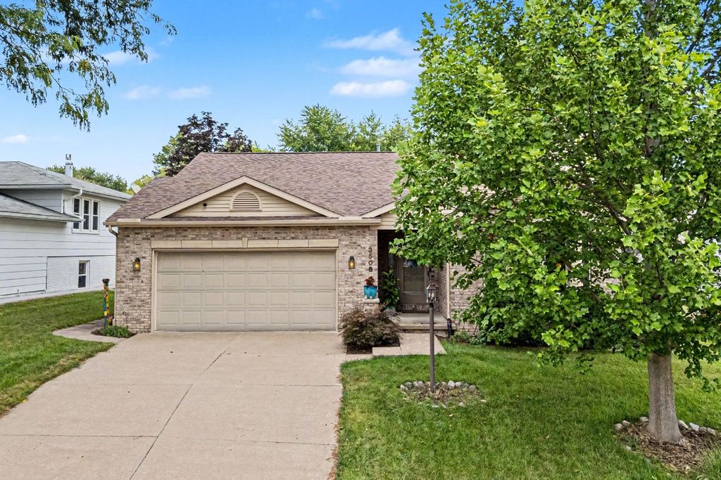 3506 35th Street, Moline, IL 61265